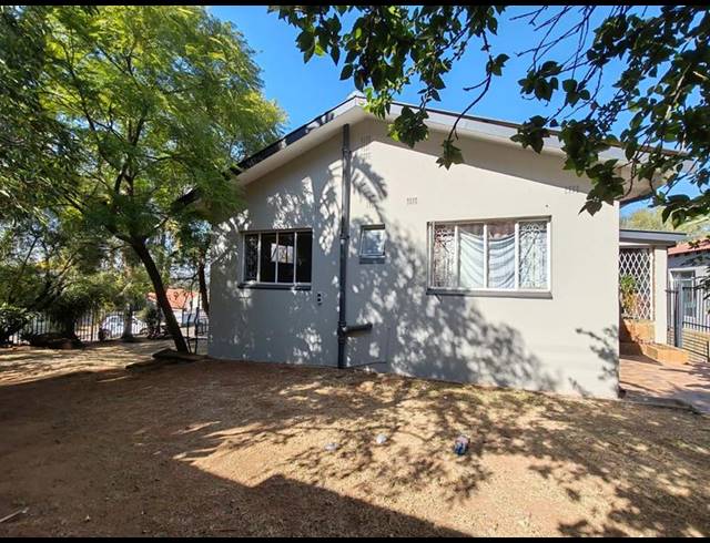 3 BEDROOM HOUSE FOR SALE IN MOUNTAIN VIEW